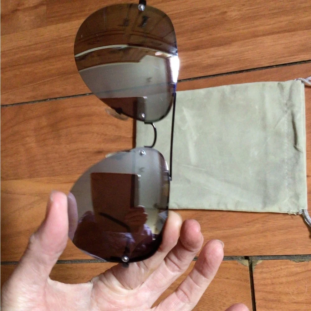 ! SOLD❌❌Rare Quay Muse mirrored aviators - Picture 6 of 6